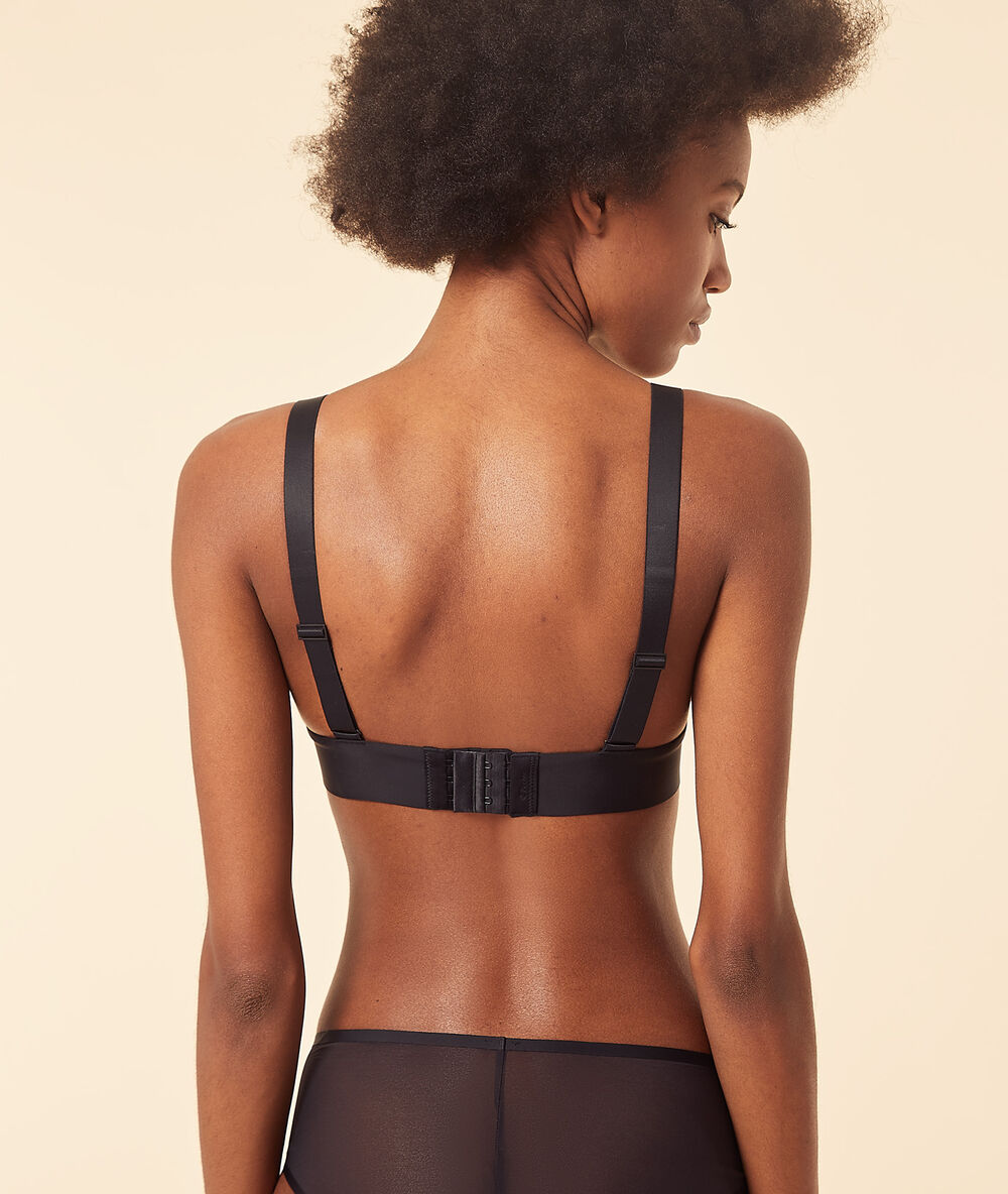 Soutien-gorge n°8 - triangle sans armatures en mesh invisible noir.