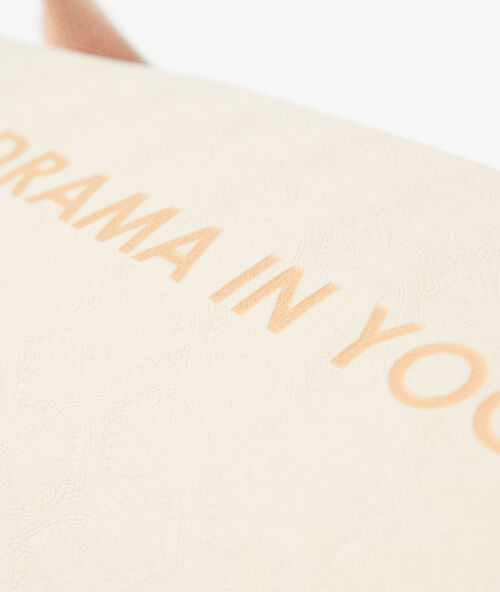 Tapis de yoga rose.