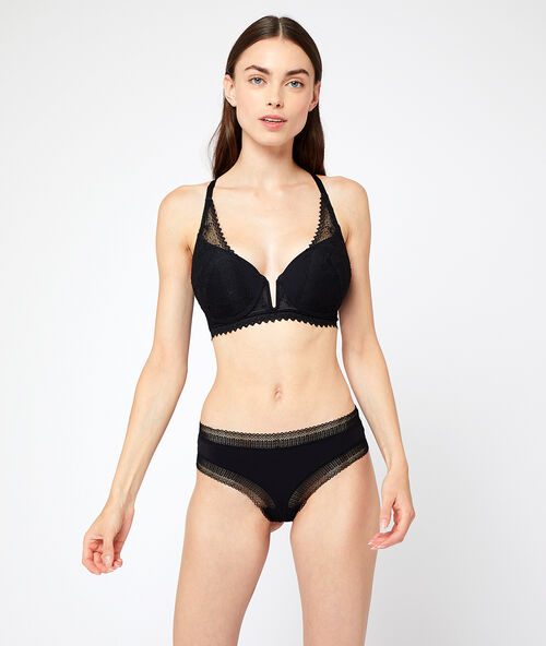Soutien-gorge n°6 - triangle naturel en dentelle noir.