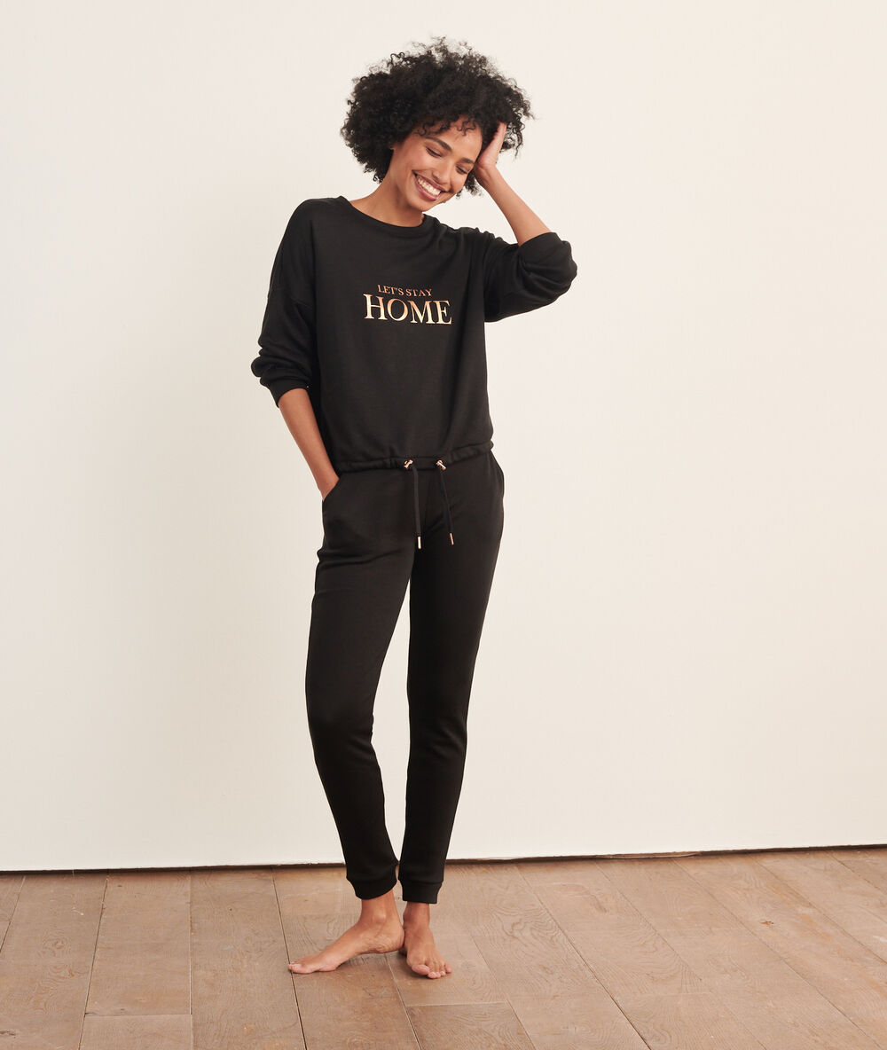 Pantalon noir.