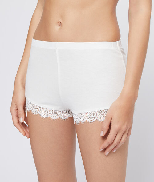 Short bas dentelle ecru.