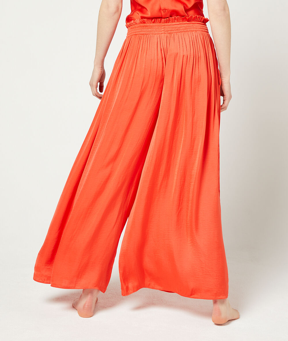 Pantalon ample ceinture smockée vermillon.