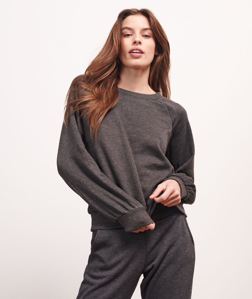Top manches longues anthracite.
