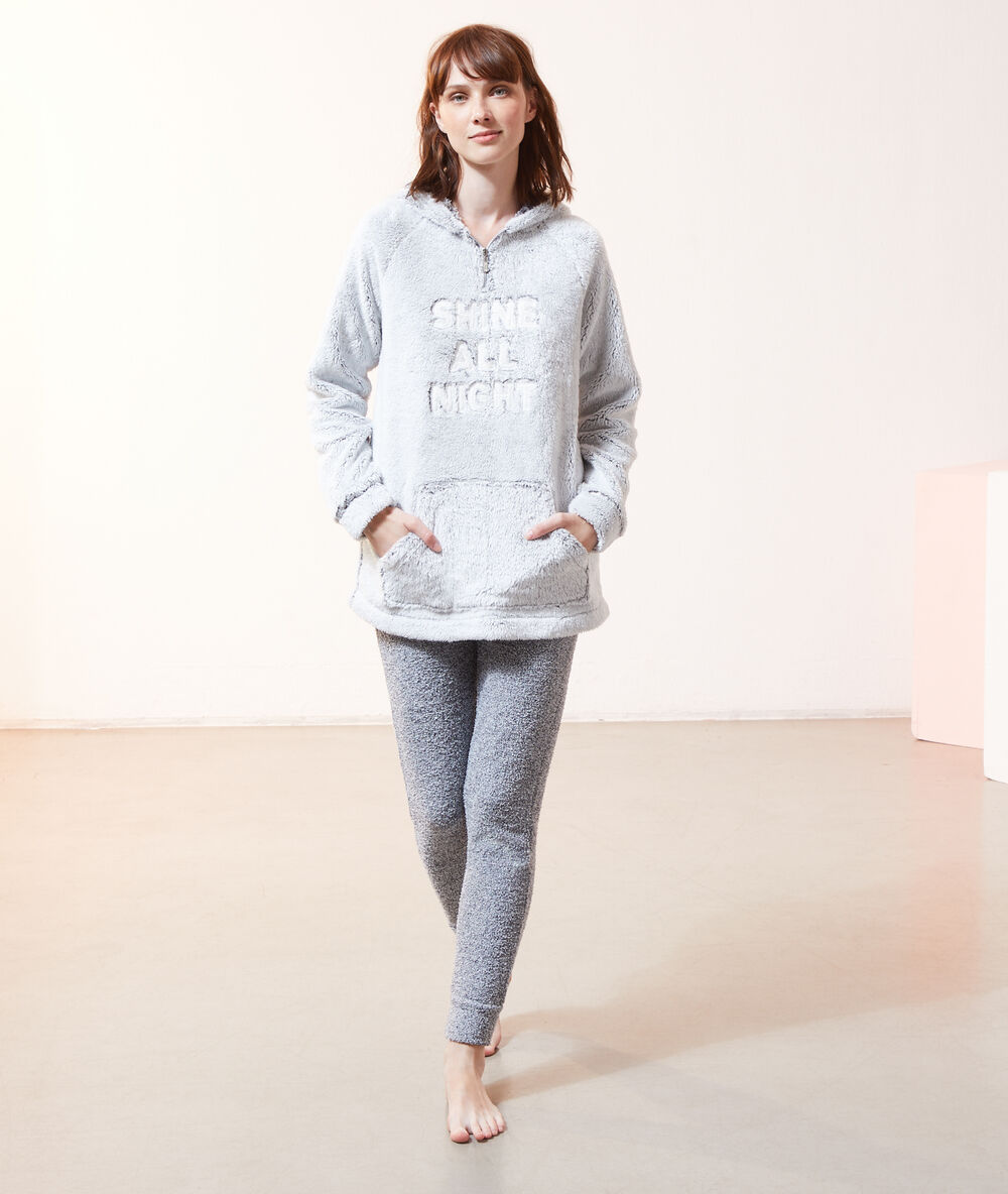 Homewear-hose grau.