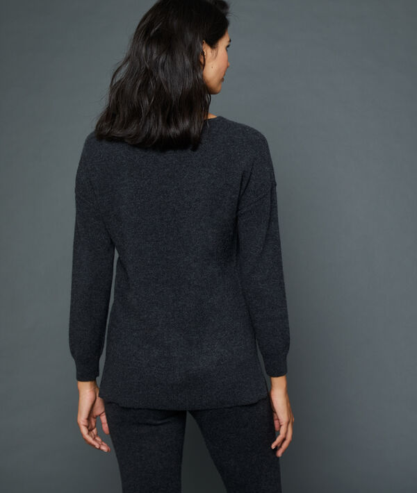 Pull col V en cachemire Pull col V en cachemire;${refinementColor}