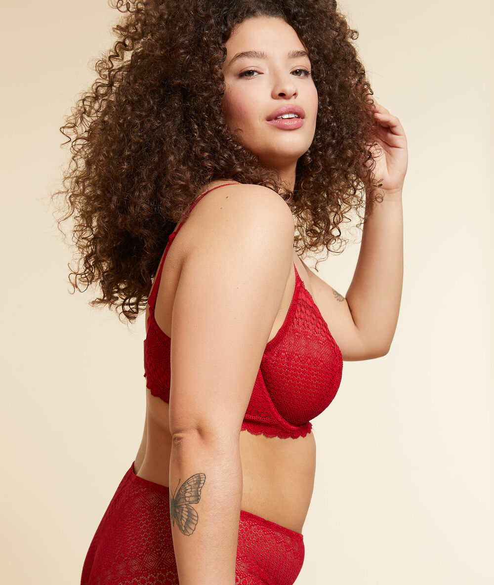 Soutien-gorge corbeille sans coques rouge.