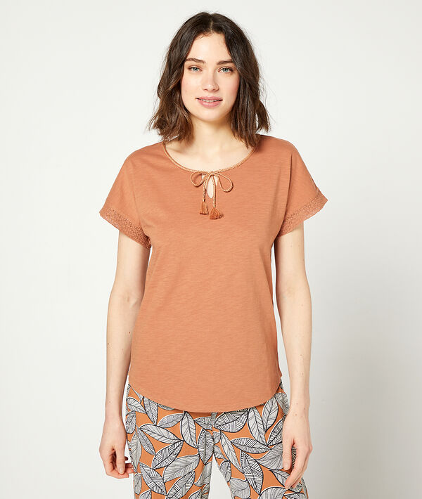 T-shirt col à lacets T-shirt col à lacets;${refinementColor}