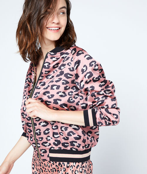 Veste imprim&eacute; l&eacute;opard rose.