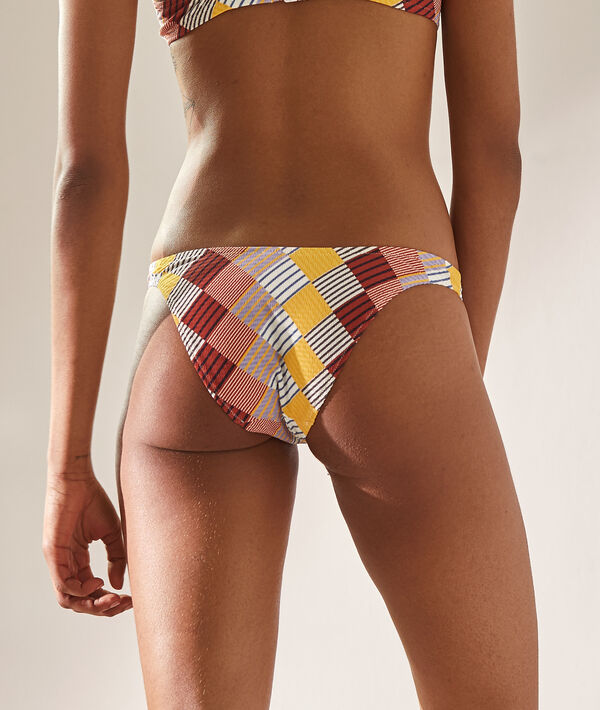 Bas de bikini high legs, motifs patchwork Bas de bikini high legs, motifs patchwork;${refinementColor}