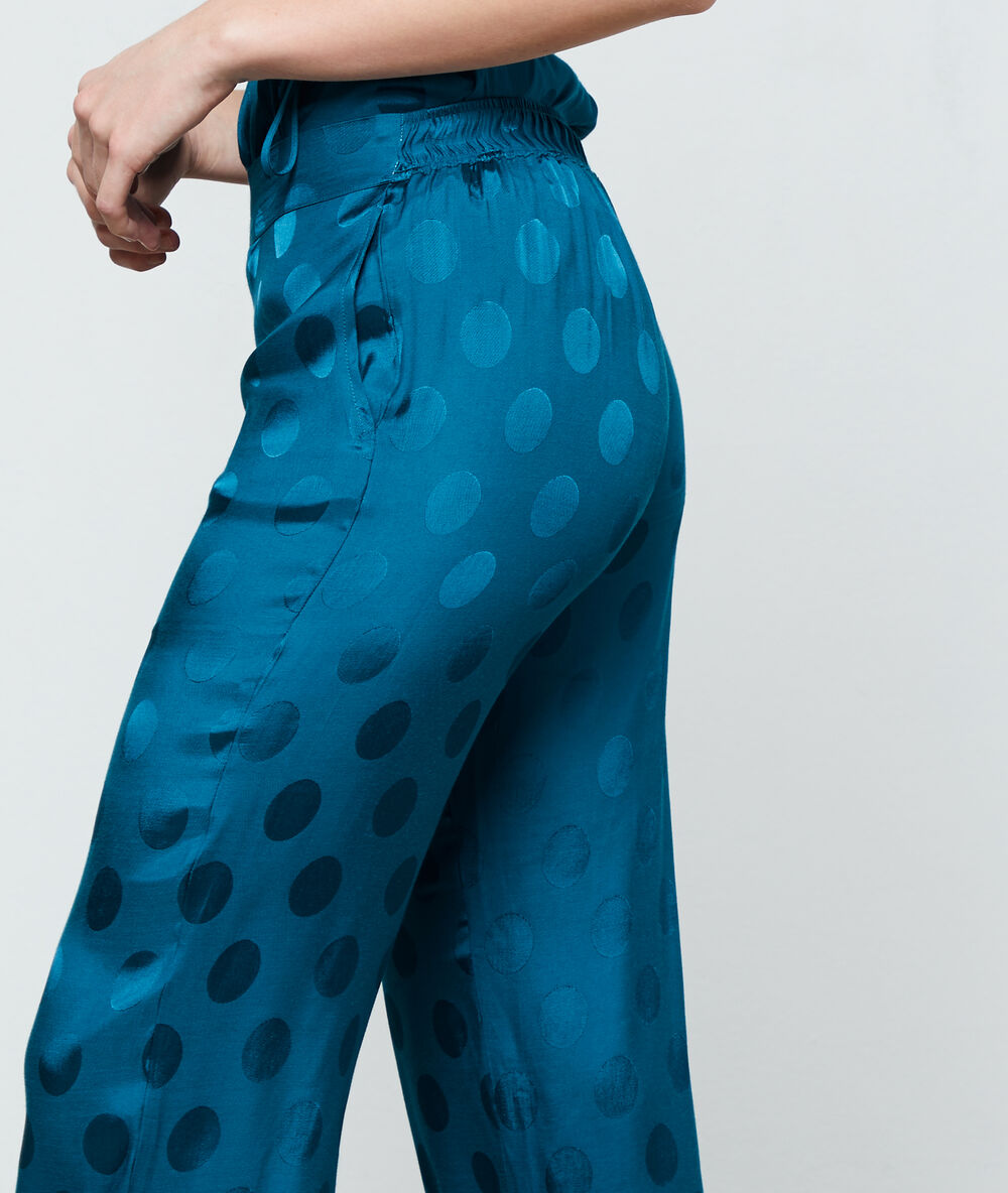 Hose mit punkten grün.