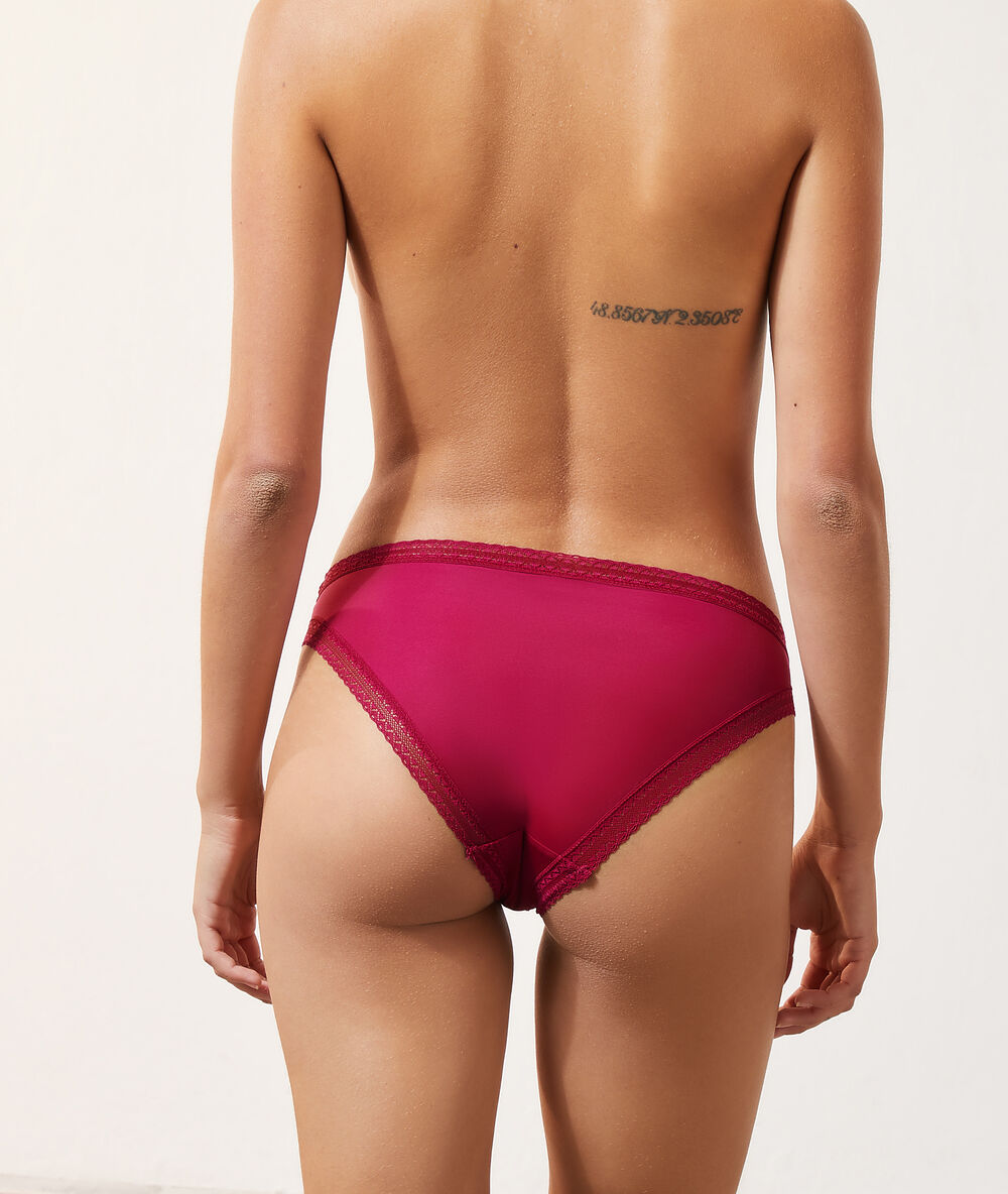 Culotte en microfibre bords dentelle fushia.