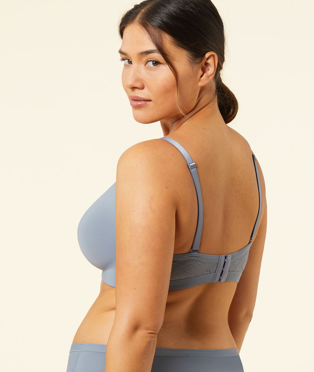 Soutien-gorge coques fines sans armatures bleu.