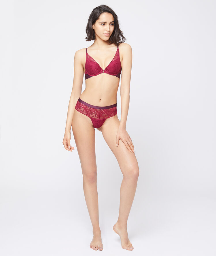 Tanga en dentelle graphique, bande satinée bordeaux grenat.