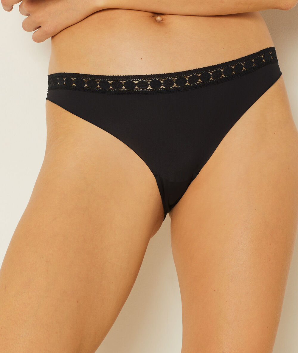 Slip en microfibre et dentelle noir.