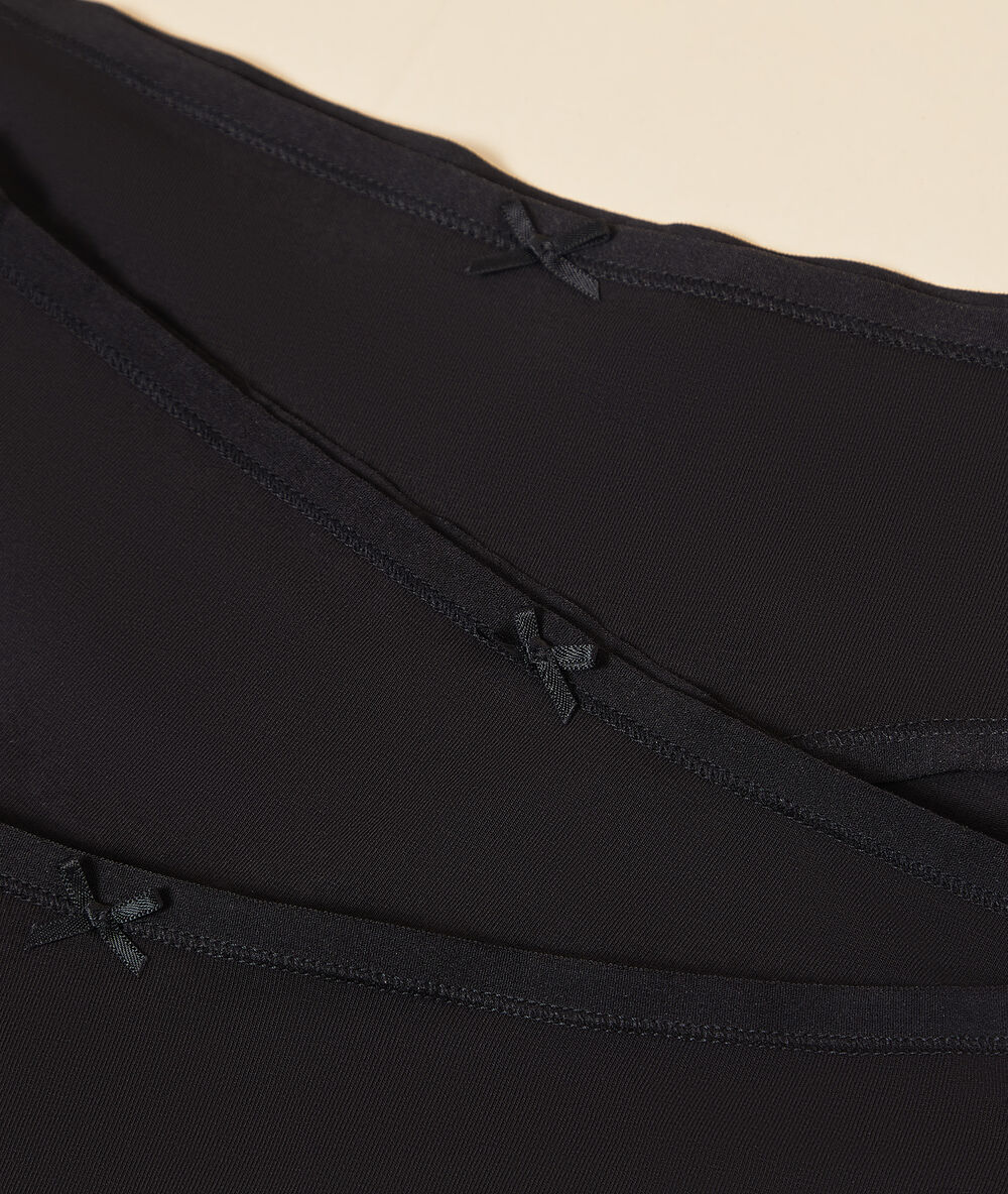 Lot de 3 shortys noir.