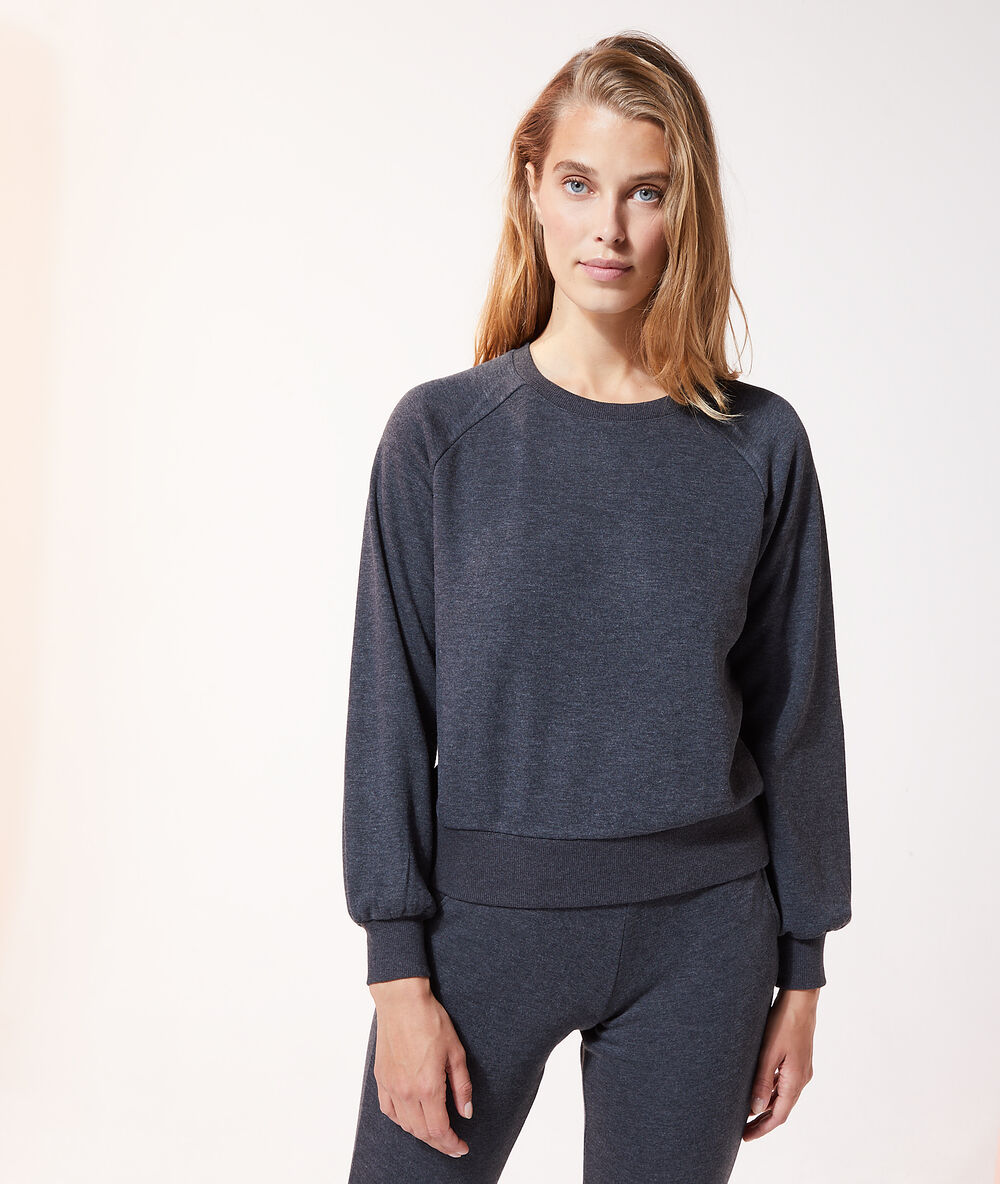 Top manches longues anthracite.