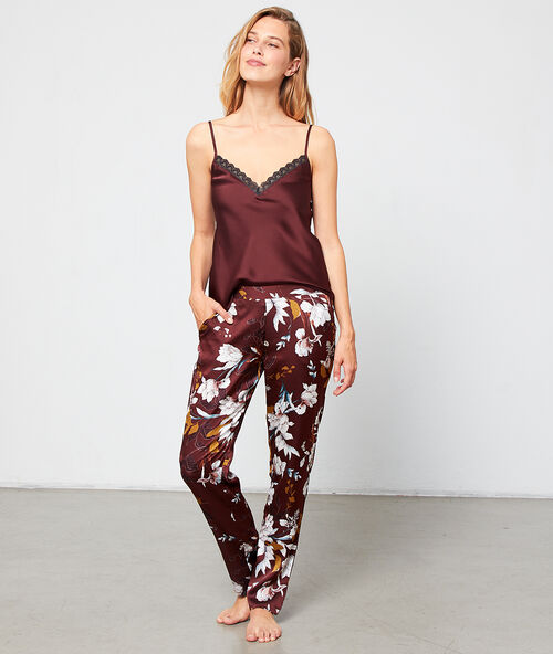 Pyjama 3 pièces satiné marron.