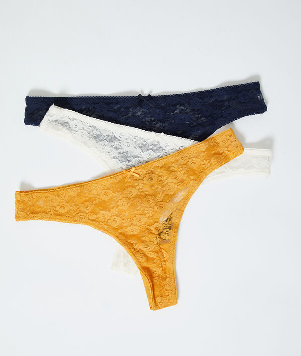 3-er Set Tangas aus Spitze 3-er Set Tangas aus Spitze;${refinementColor}