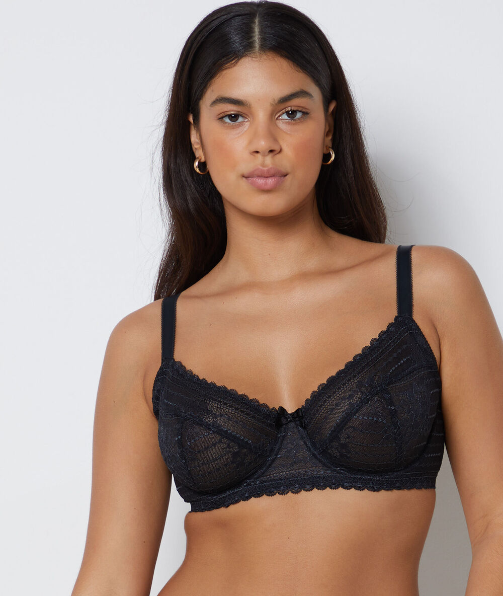 Soutien-gorge corbeille sans coques noir.