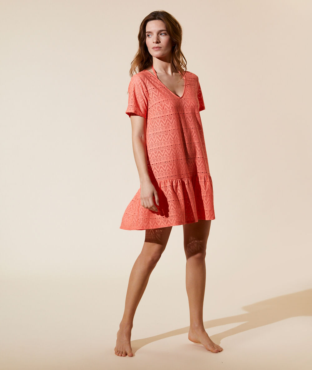 Tunique de plage en crochet orange.