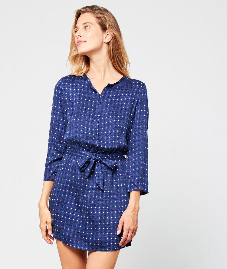 Chemise de nuit imprimée marine.