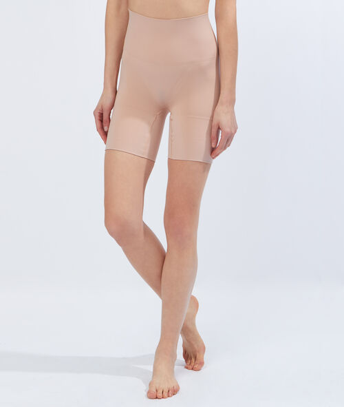 Shorty mit Dreifacheffekt Shorty mit Dreifacheffekt