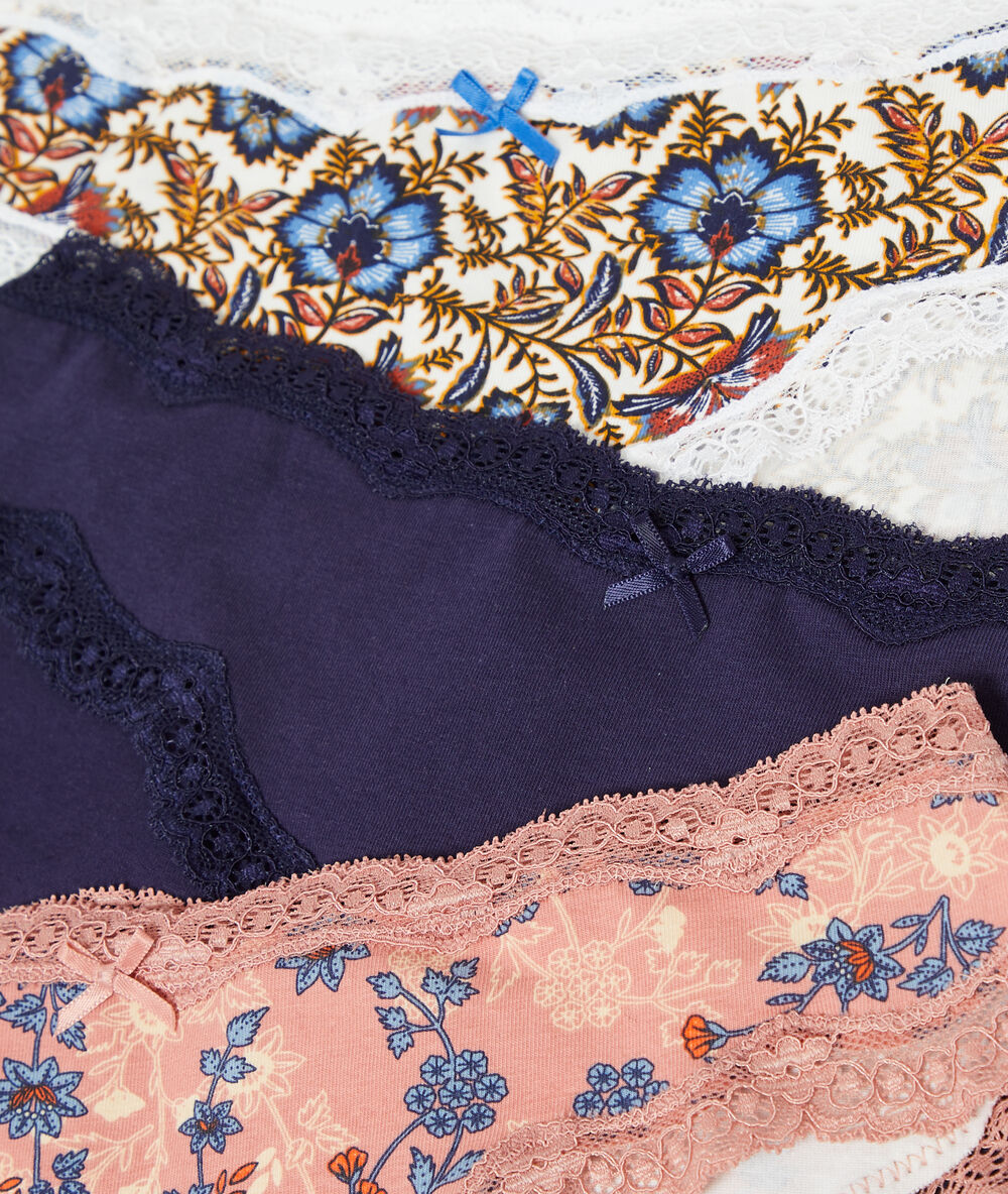 Lot de 3 culottes bleu.