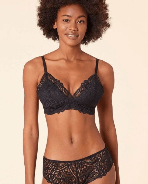 visuel mannequin portant des sous_vêtements Etam